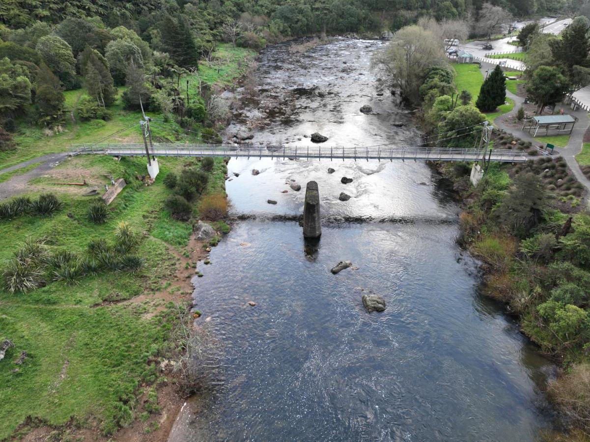 Riverside Accommodation Karangahake Exterior photo